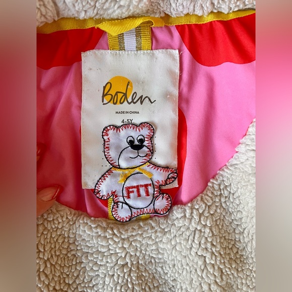 Size 4-5Y Boden Girl’s Apple Print Parka Coat - Picture 9 of 9